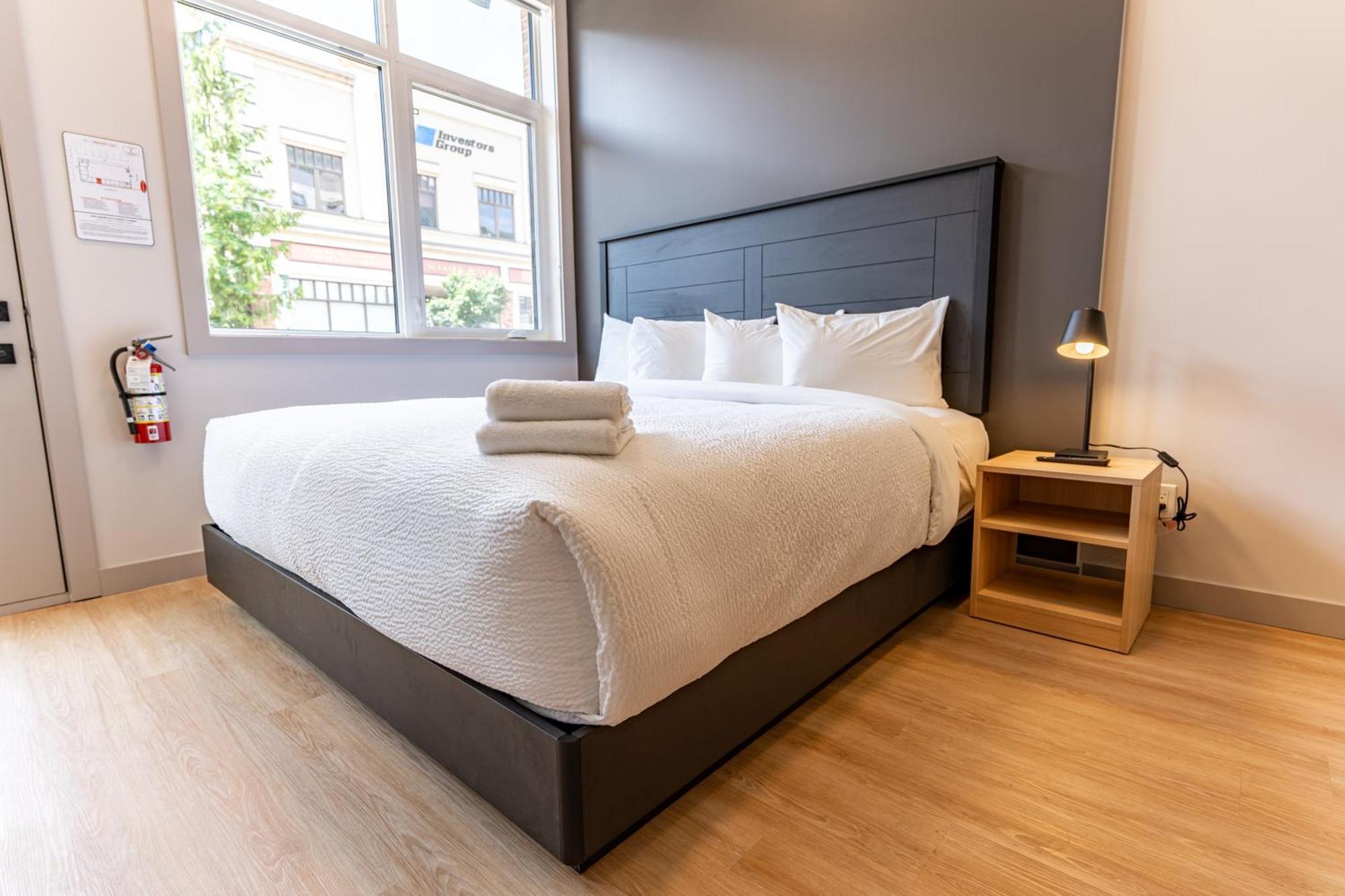 Basecamp Suites Revelstoke Bilik gambar
