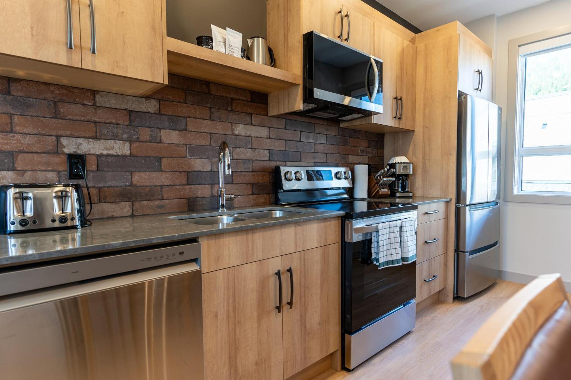Basecamp Suites Revelstoke Bilik gambar