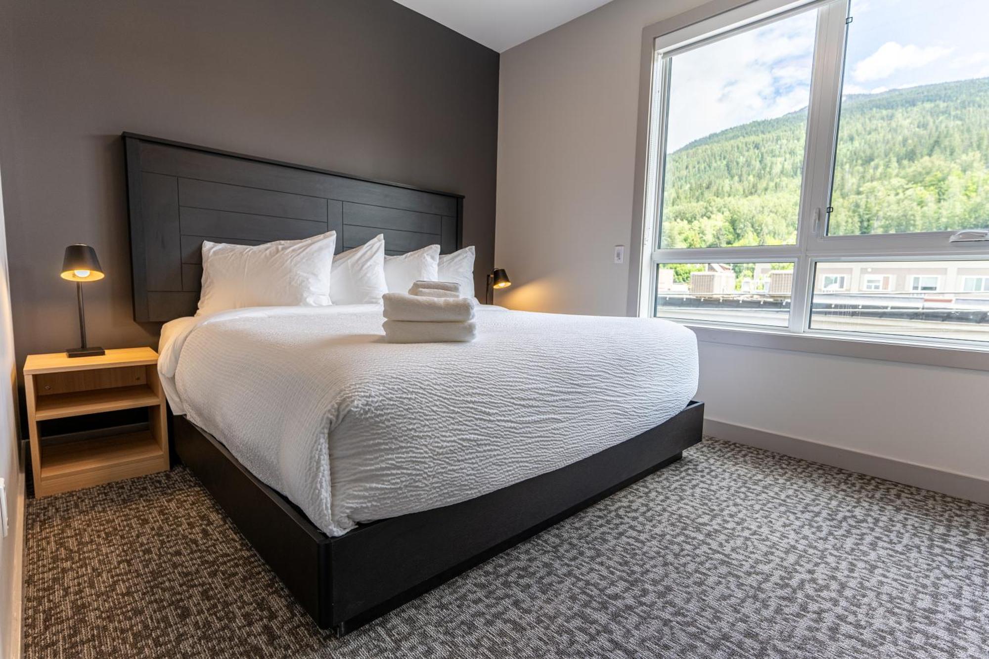 Basecamp Suites Revelstoke Luaran gambar