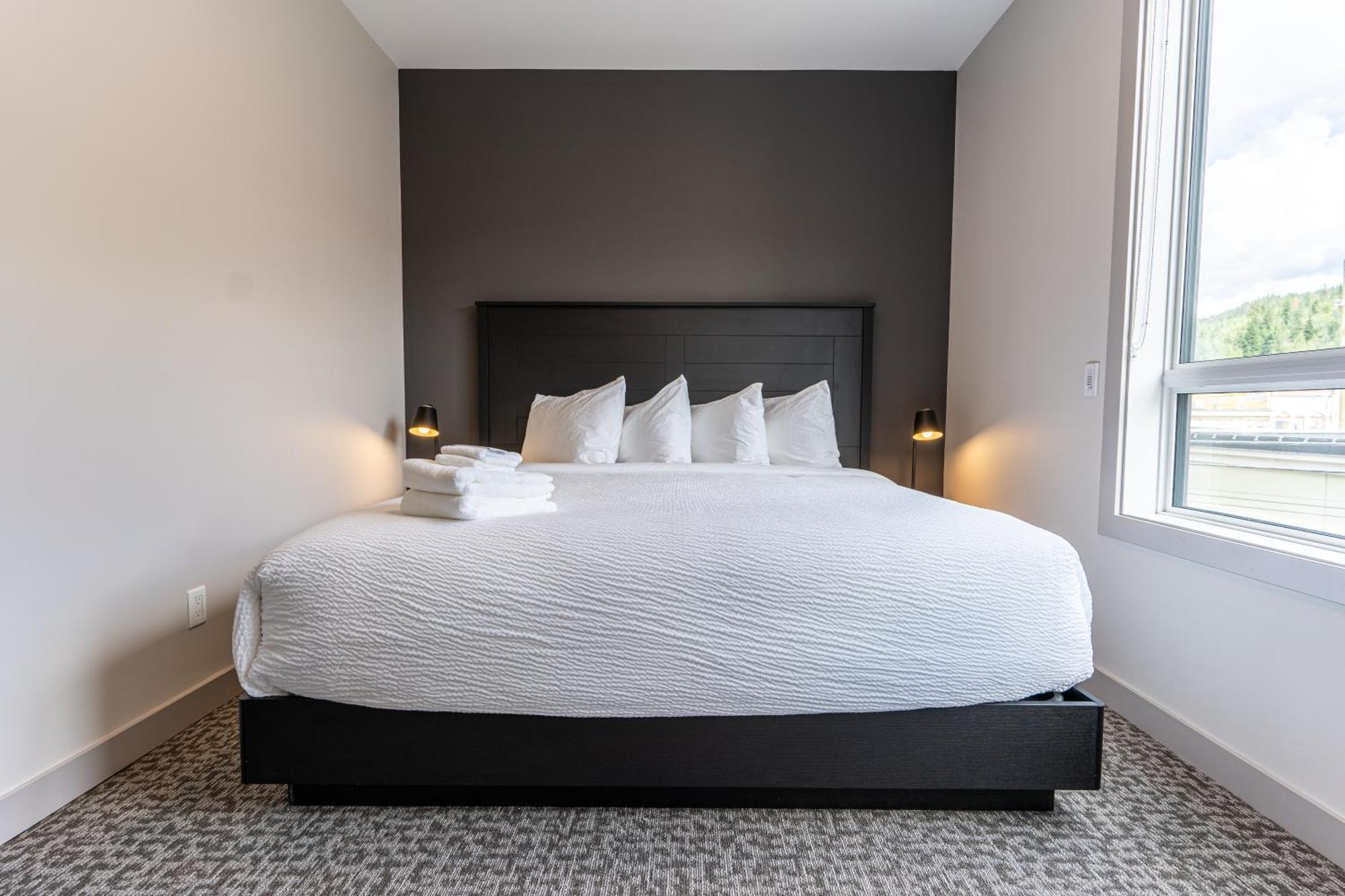 Basecamp Suites Revelstoke Bilik gambar