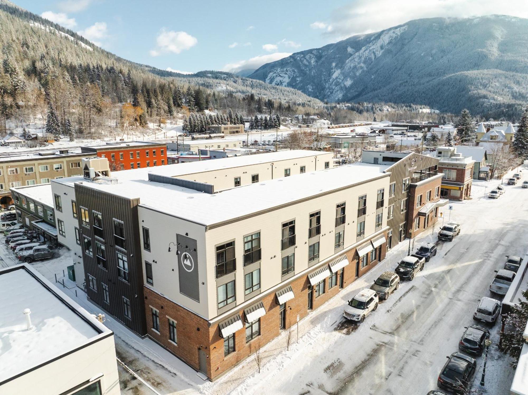 Basecamp Suites Revelstoke Luaran gambar